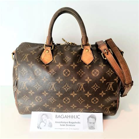 louis vuitton bag iniziali